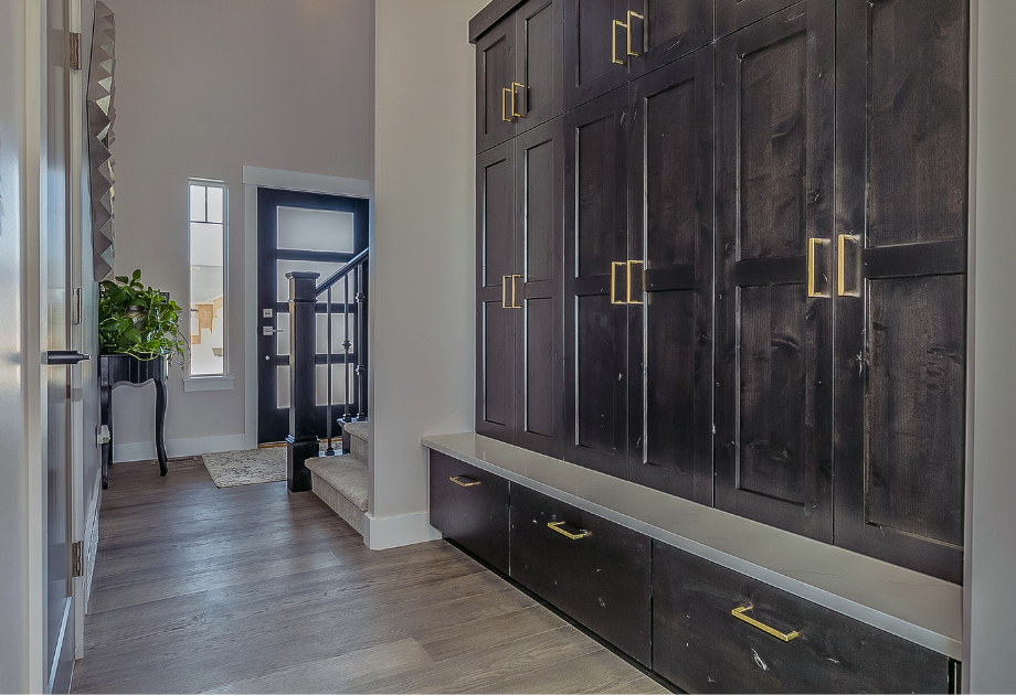 Composite Flooring Mudroom 
